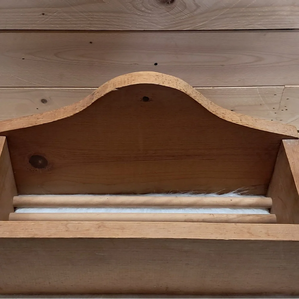 Wooden Wall Shelf with Rods